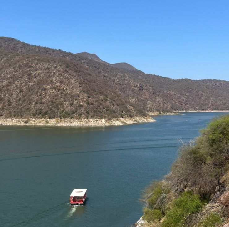 Revelaron cuánto sale andar en kayak en el dique más grande de Salta
